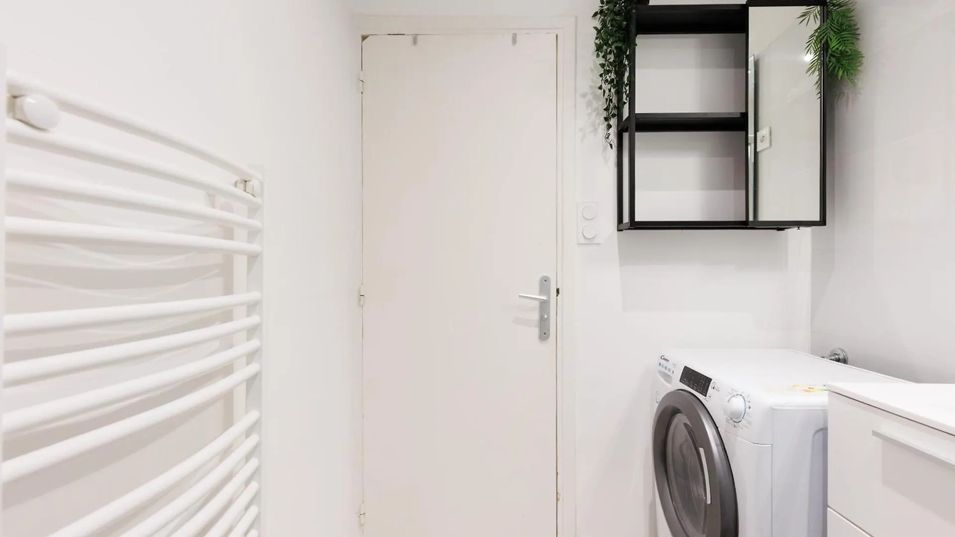 Immogroom -Renovated Studio Cannes Apartment